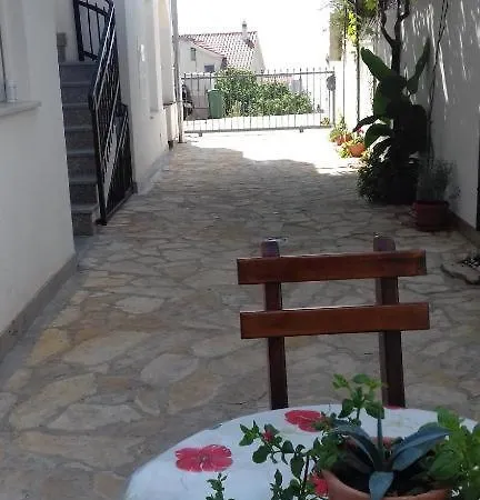 Apartment Svalina *