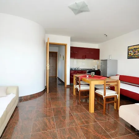 Svalina Trogir