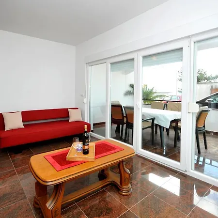 Apartment Svalina Trogir