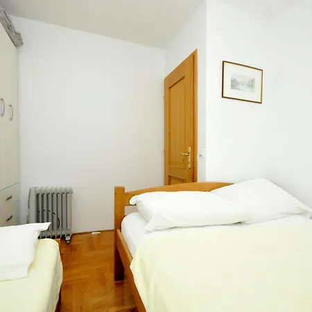 Svalina Apartment *